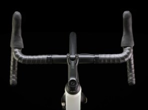 ποδηλατο-trek-domane-al-4-disc-gen-4-era-white-2025-6