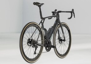 ποδηλατο-trek-madone-slr-9-gen-8-matte-carbon-smoke-prismatic-pearl-2025-2